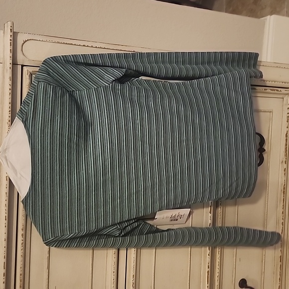 BAILEY striped NWT long sleeve shirt - Picture 4 of 5